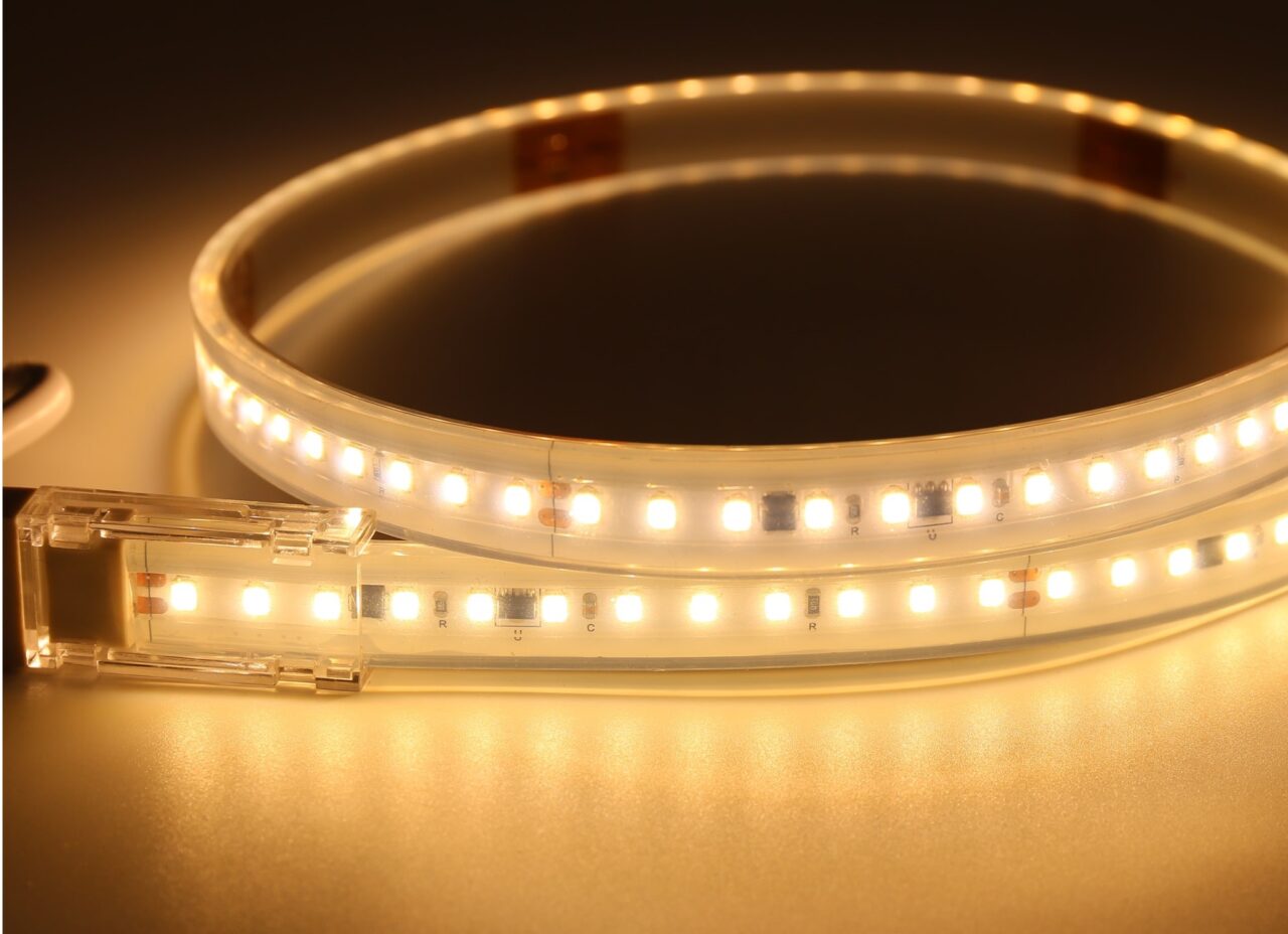 LEDware SMD LEDstrip | 220 Volt | 10 Watt | 120 LEDs | 1 Meter | Warm Wit | 3000k | IP68