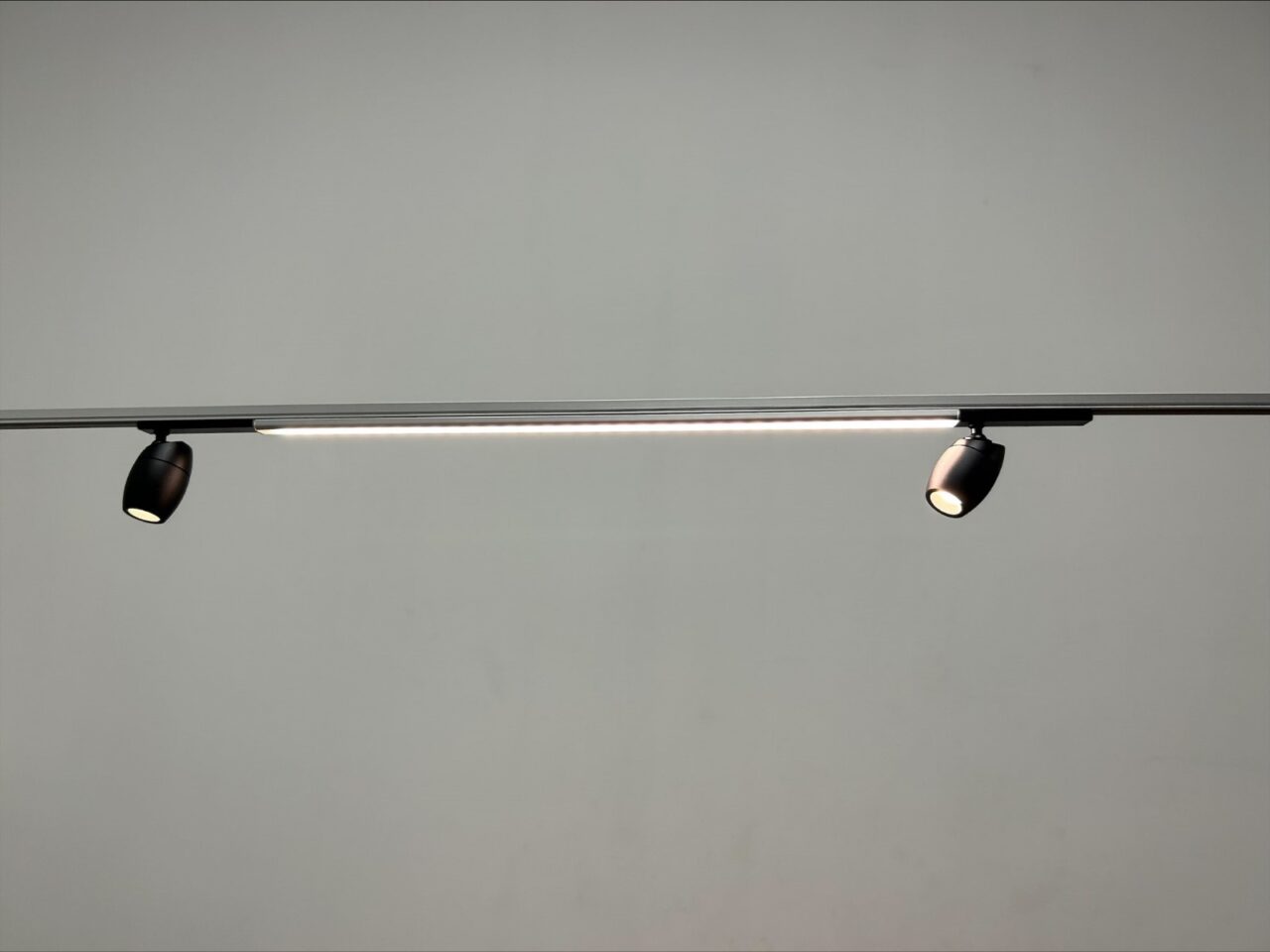 GYO | LED Magneet Mini Rail | BLACK | BAR | ENSIS | 30CM | 2700k | GYO.M.300.0045